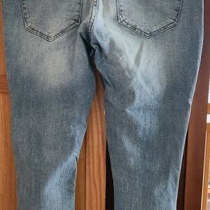 Gilded Intent Distressed Crop jeans